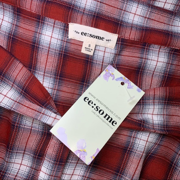 SOLD  🥳HP🥳 NWT Red Plaid Off the Shoulder Blouse - Picture 9 of 9